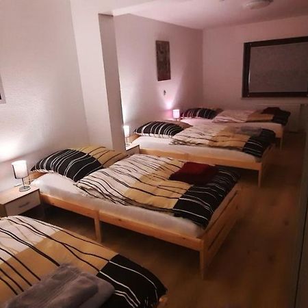 Haus Langert - Einfamilienhaus Mit Terrasse Und Garten Zur Alleinigen Nutzung Baesweiler エクステリア 写真