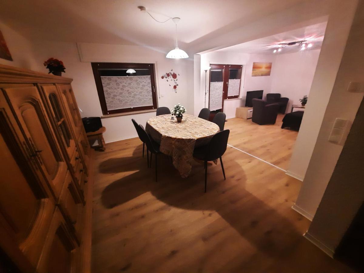 Haus Langert - Einfamilienhaus Mit Terrasse Und Garten Zur Alleinigen Nutzung Baesweiler エクステリア 写真